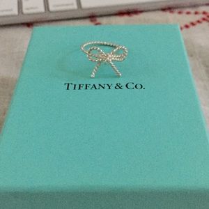 Tiffany & Co. Sterling Slvr Twist Bow Ring Sz: 10.